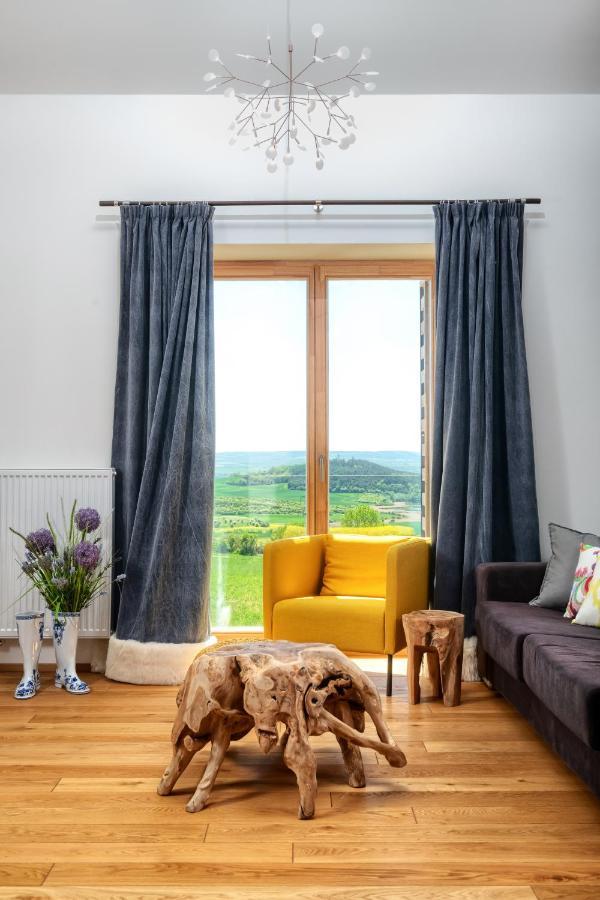 Oblik Resort Louny Eksteriør billede